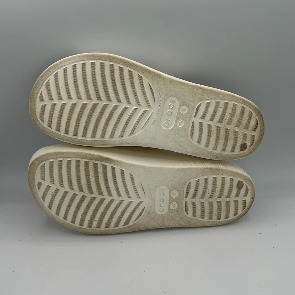womens Iconic Comfort Crocs classic platform slide white size 6 - Picture 5 of 5